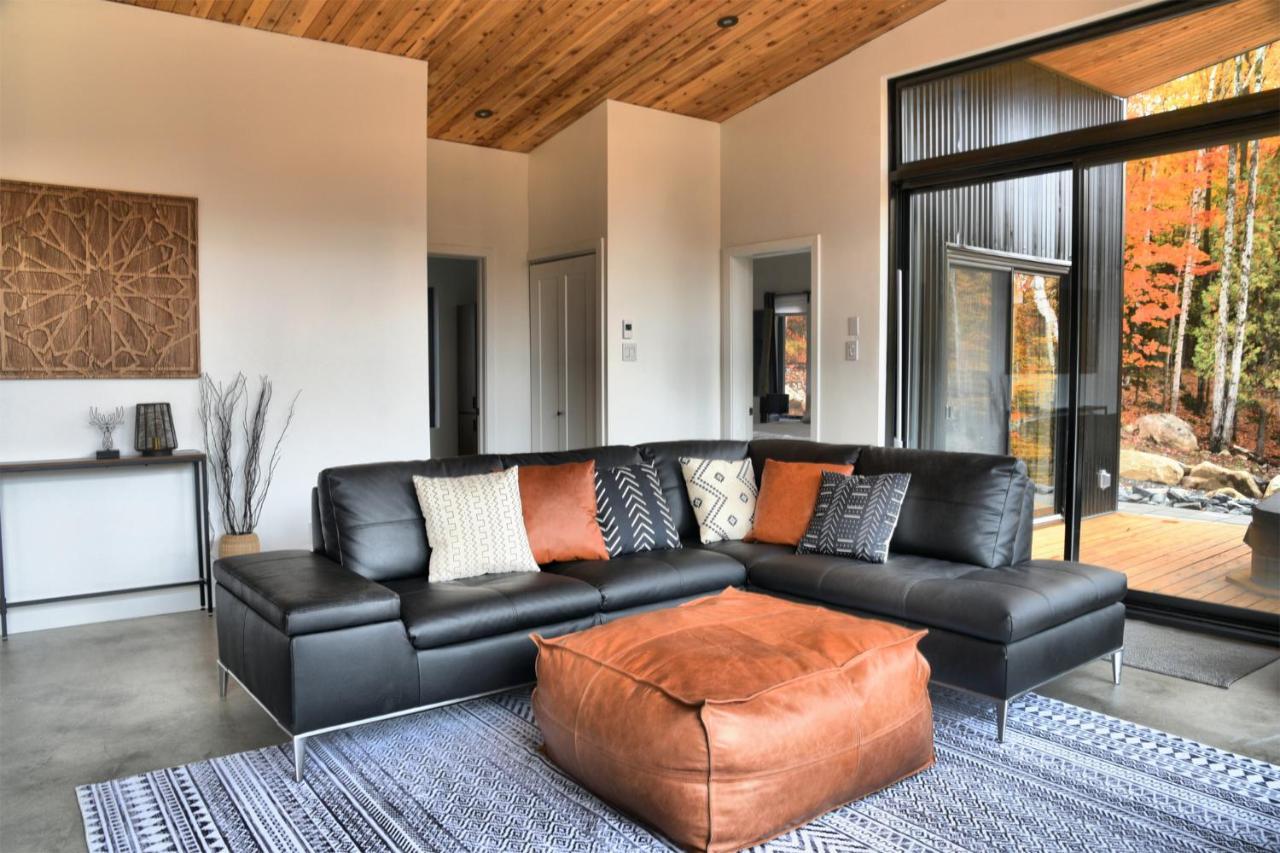 Kallm-Mont-Tremblant Chalet With Hot Tub, Pond & Beach On Private 7Acre Estate Лак-Сюперьёр Экстерьер фото