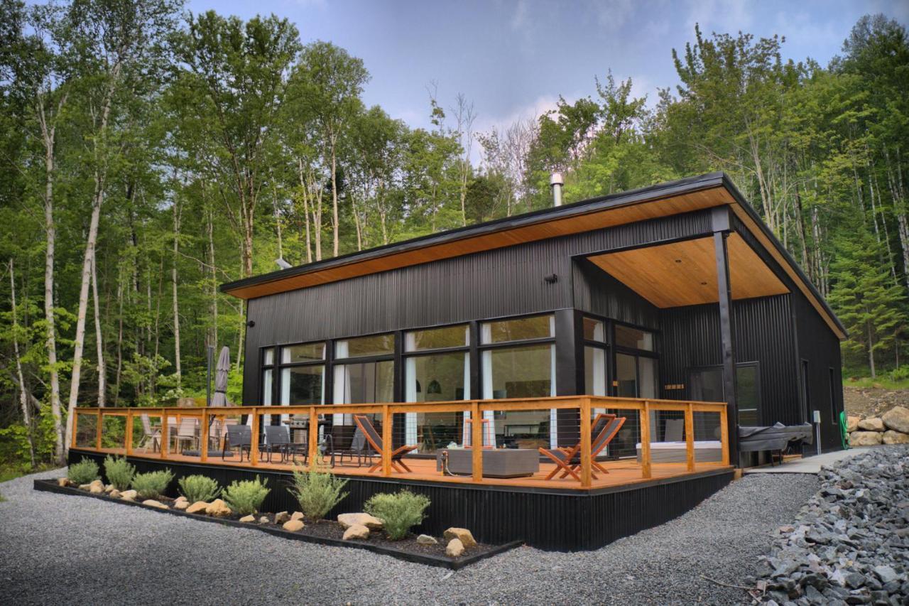Kallm-Mont-Tremblant Chalet With Hot Tub, Pond & Beach On Private 7Acre Estate Лак-Сюперьёр Экстерьер фото