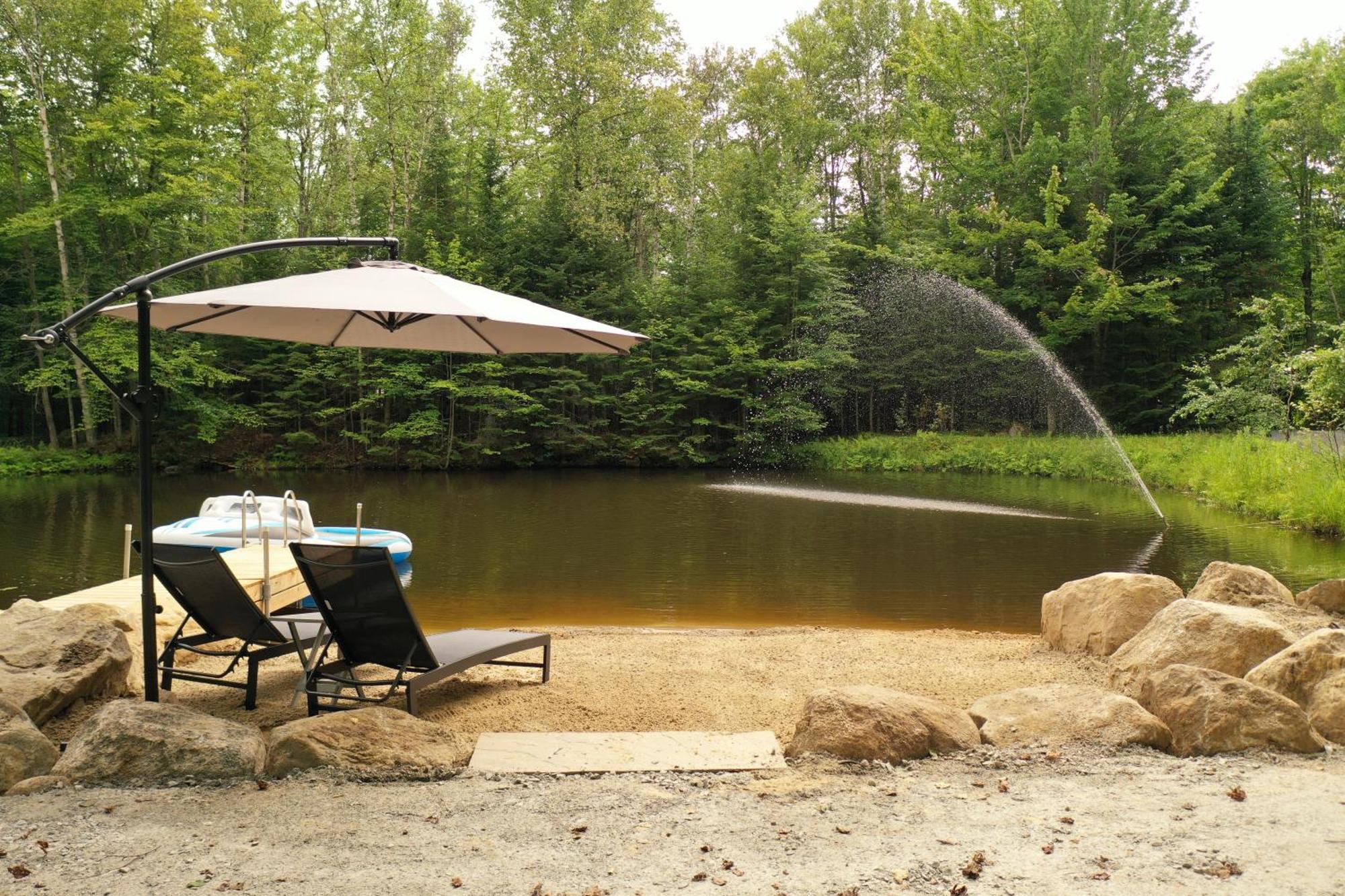 Kallm-Mont-Tremblant Chalet With Hot Tub, Pond & Beach On Private 7Acre Estate Лак-Сюперьёр Экстерьер фото
